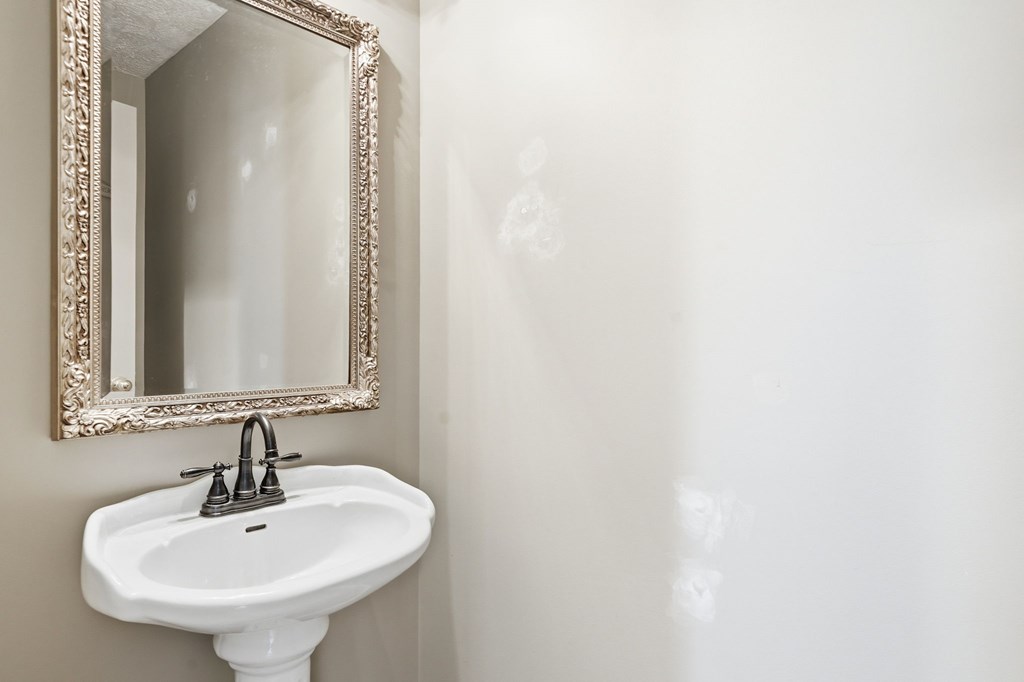 1215 Crossroads Church Road