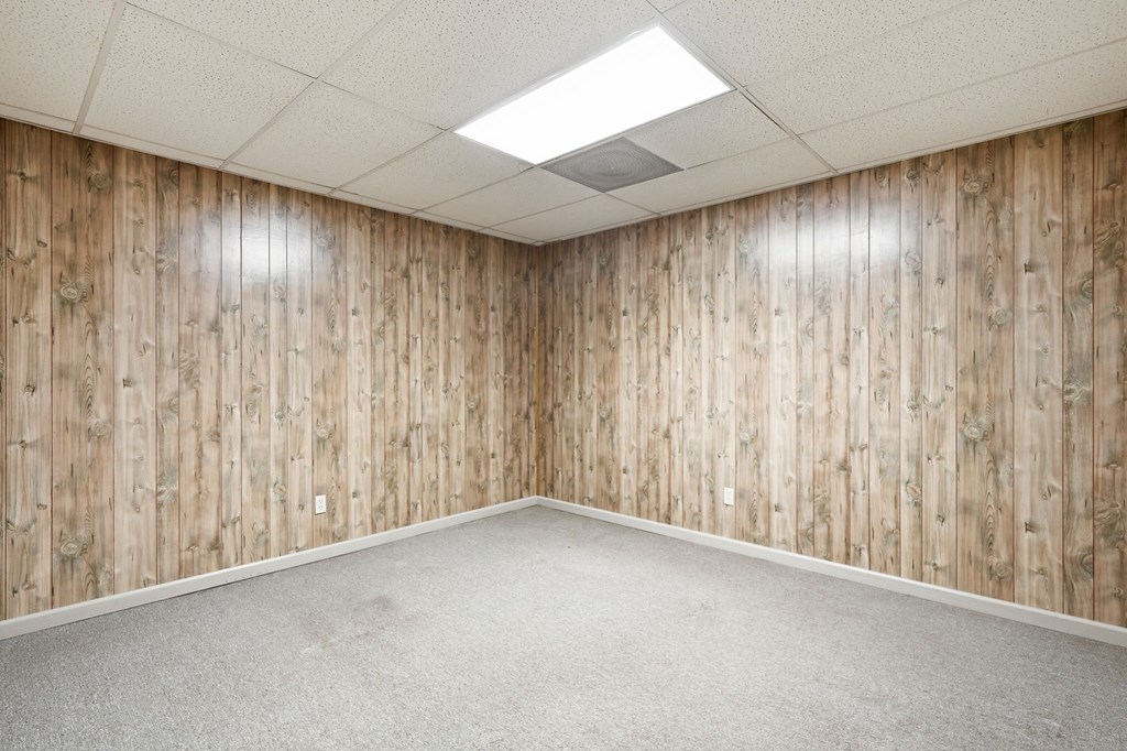 1215 Crossroads Church Road