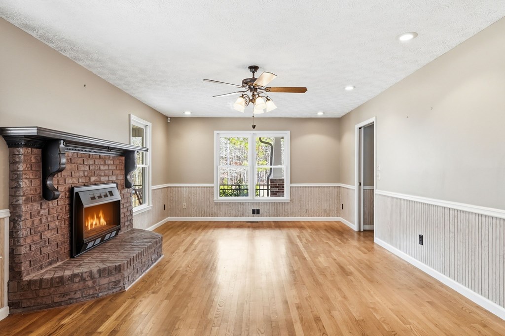 1215 Crossroads Church Road