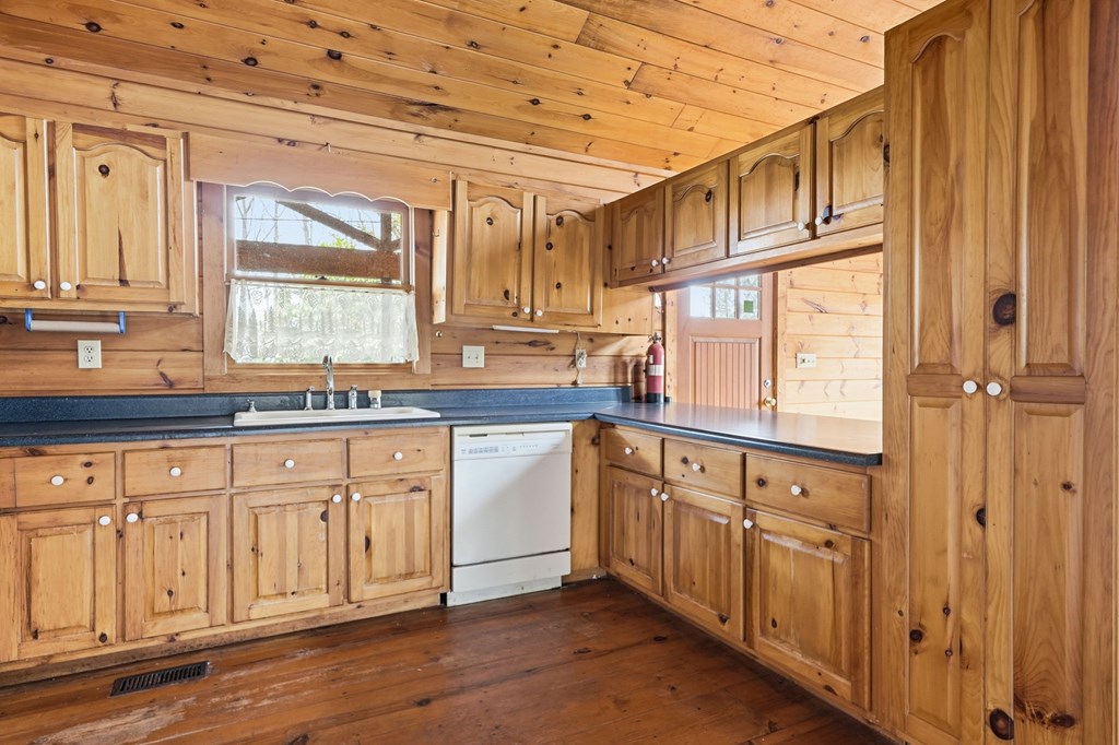 591 Oak Ridge Road