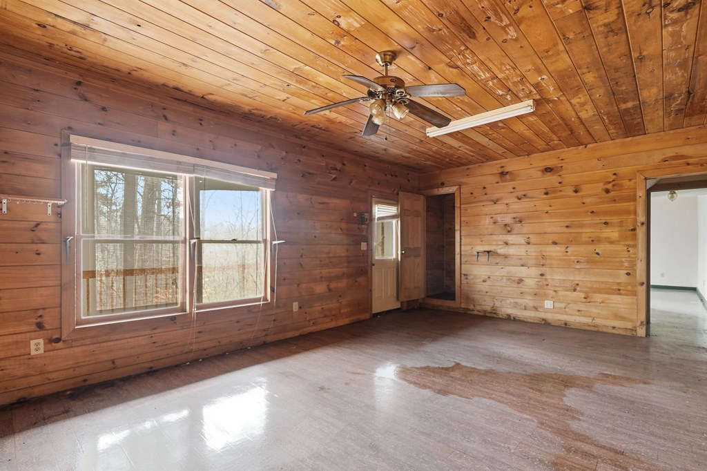 591 Oak Ridge Road
