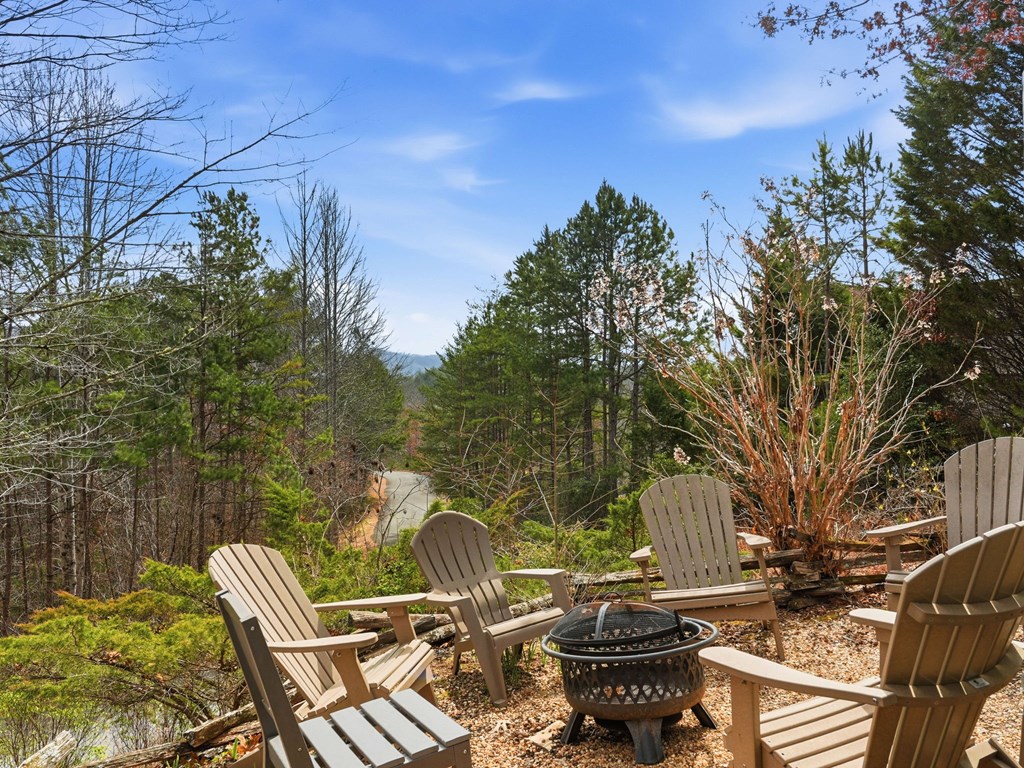 25 Walhala Trail