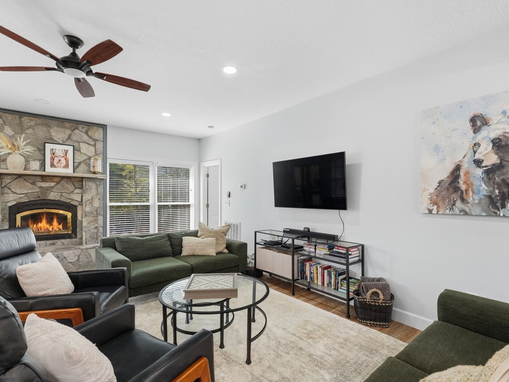 25 Walhala Trail