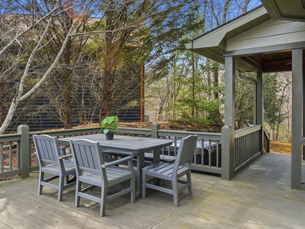 25 Walhala Trail