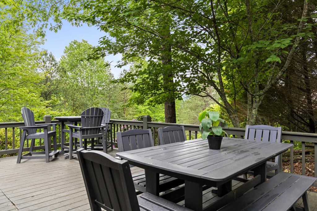 25 Walhala Trail