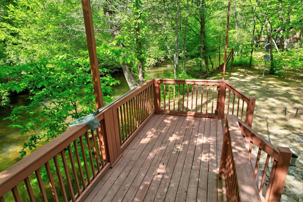 369 Trillium Road