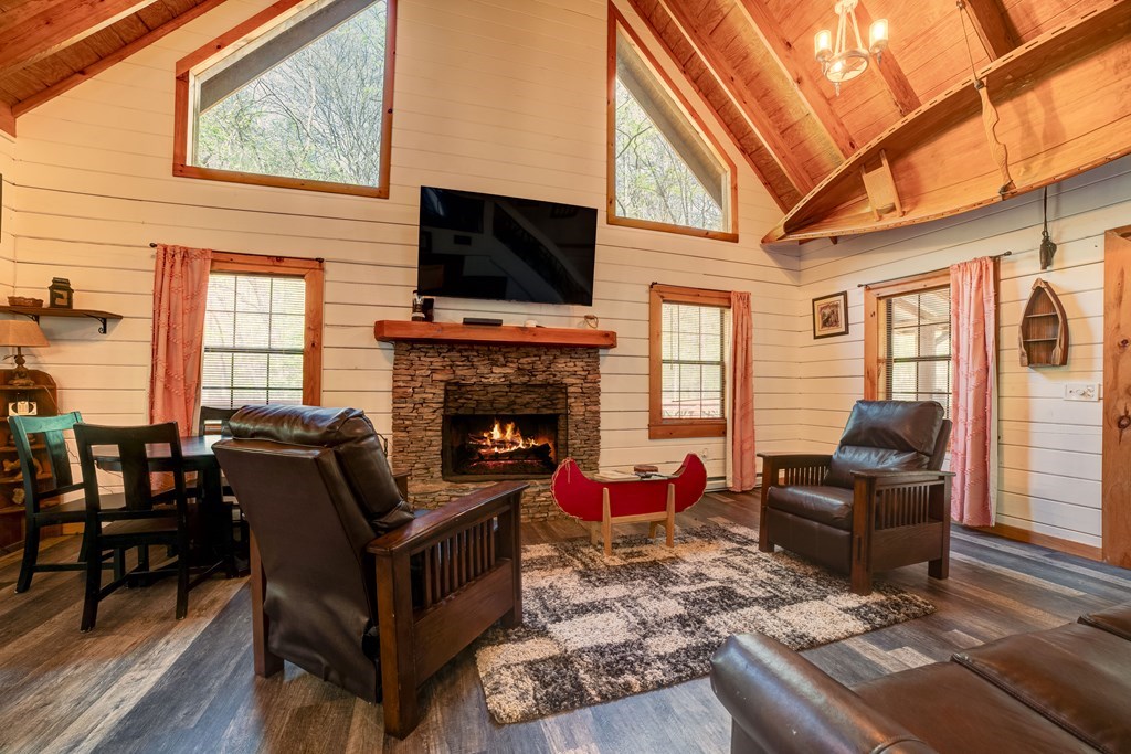 369 Trillium Road