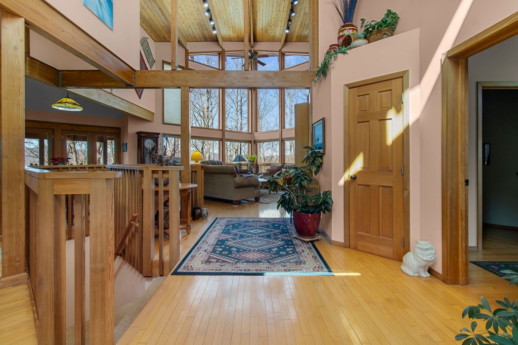 1202 Tickanetley Road