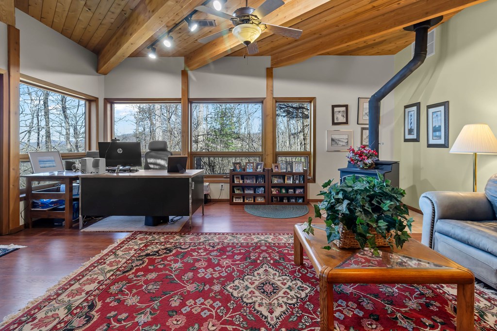 1202 Tickanetley Road