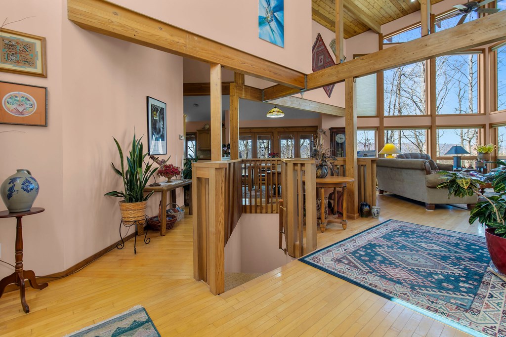 1202 Tickanetley Road