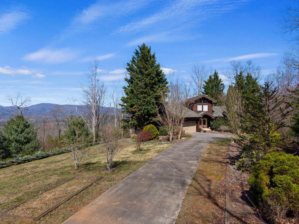 1202 Tickanetley Road