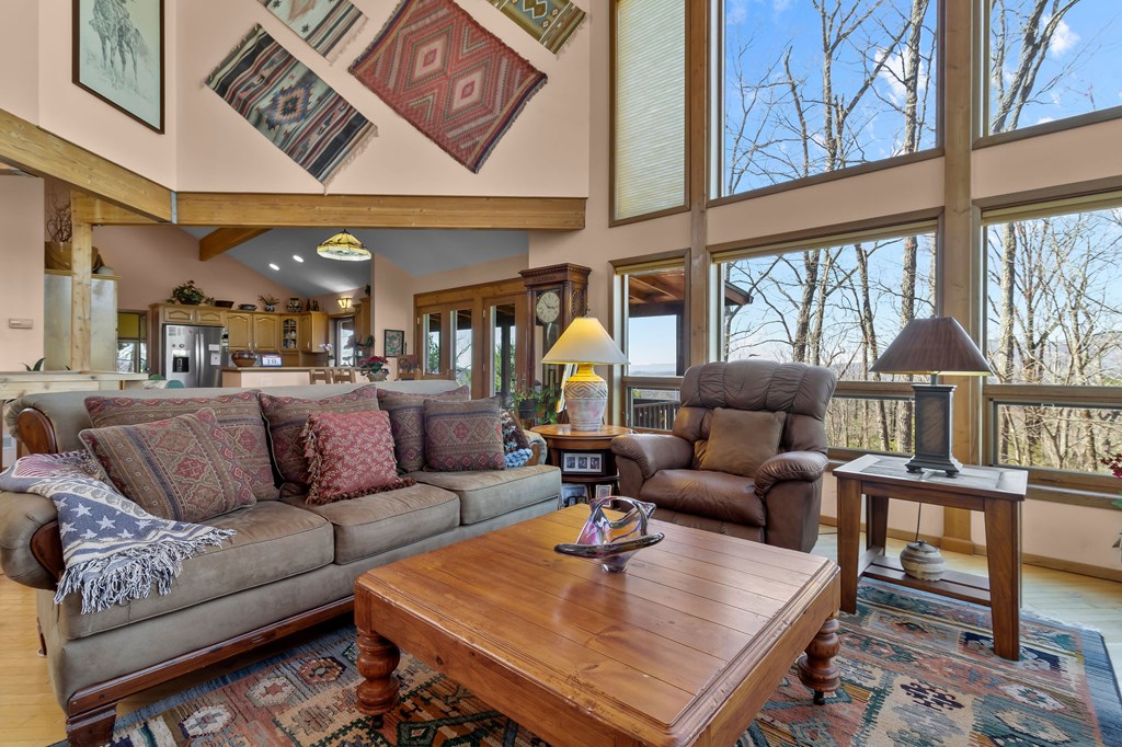 1202 Tickanetley Road