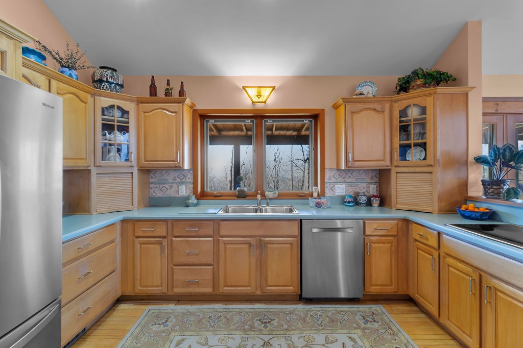 1202 Tickanetley Road