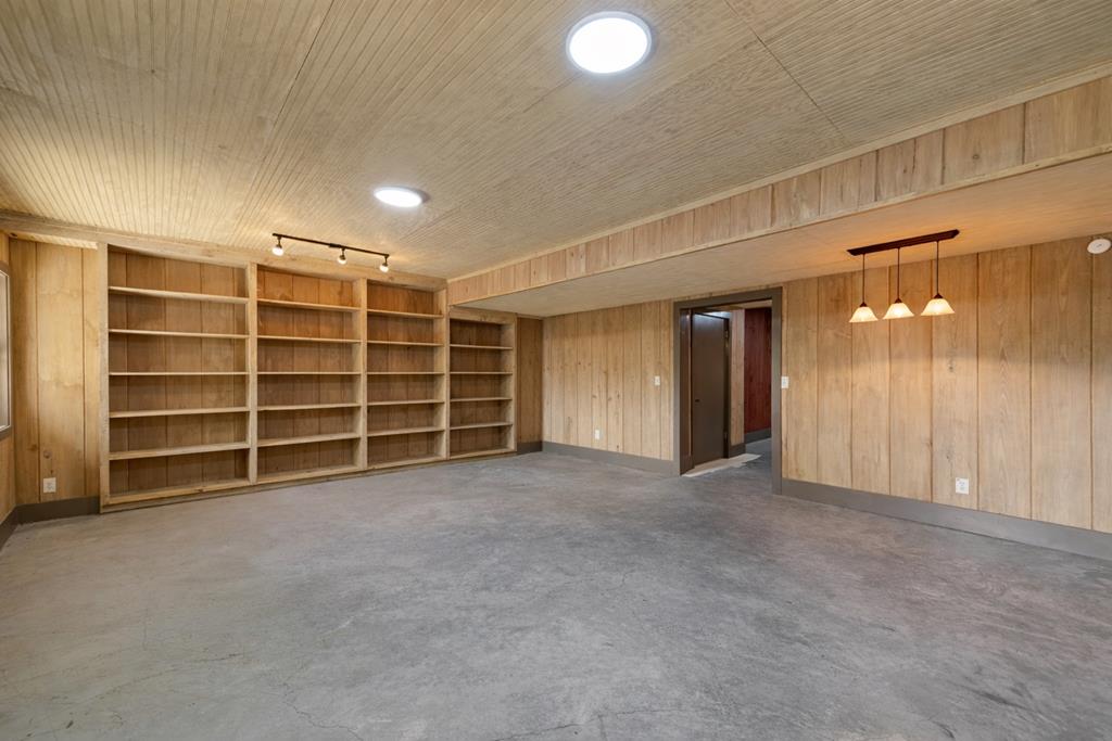 245 Old Anderson Creek