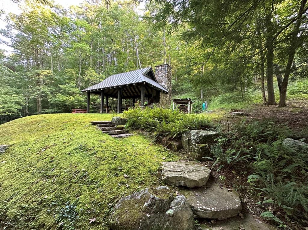 LT 14R Tanager Trail