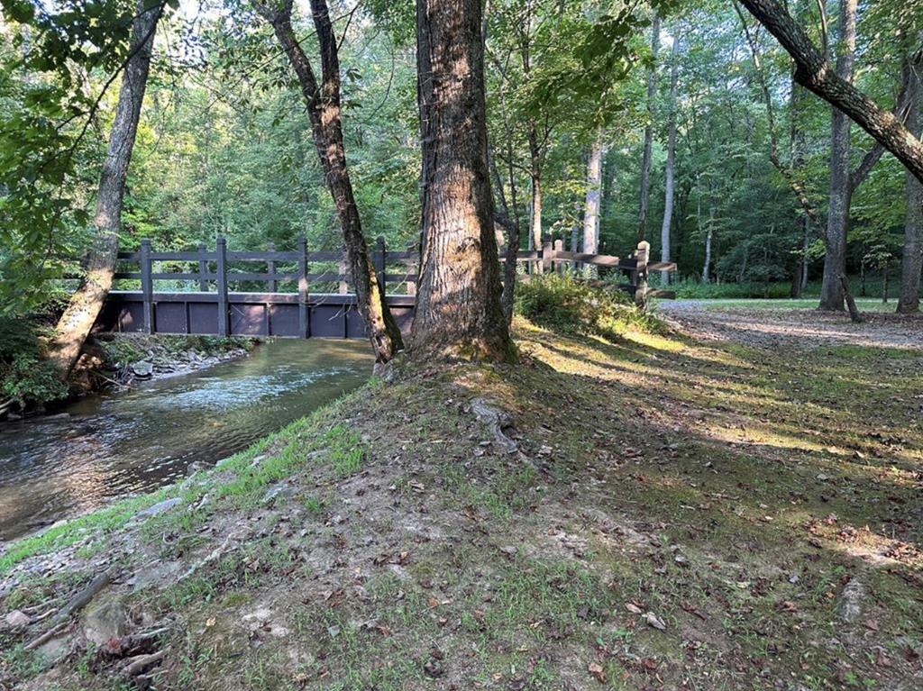 LT 14R Tanager Trail