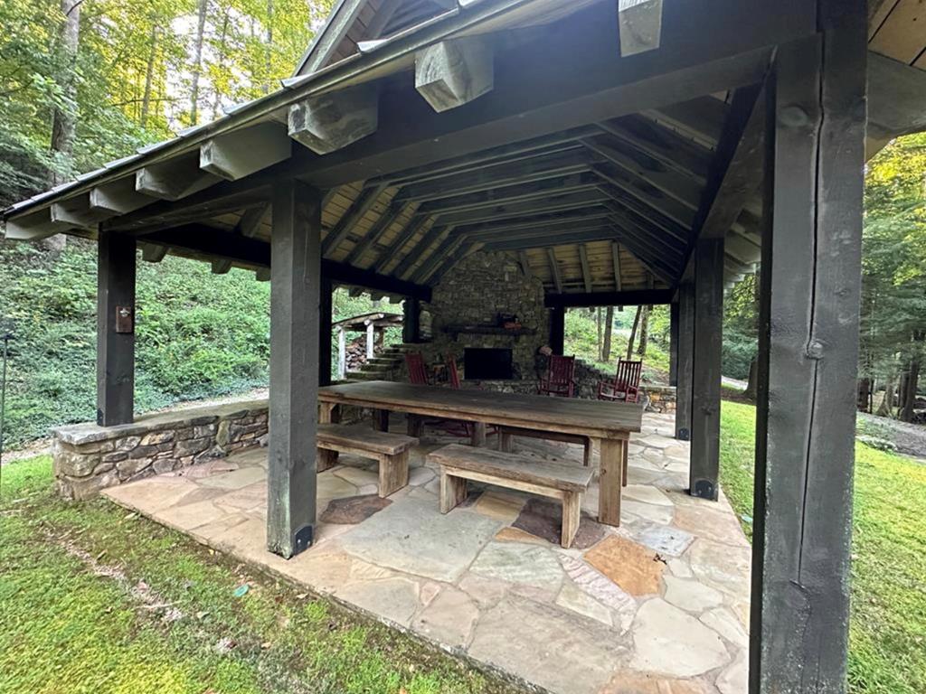 LT 14R Tanager Trail