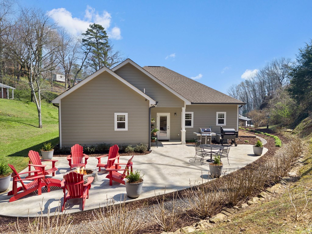 181 Logan Lane