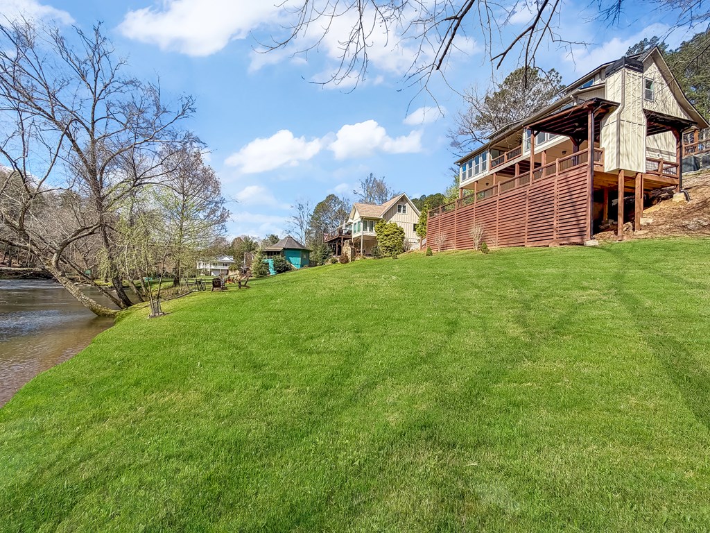 105 Riveredge Drive