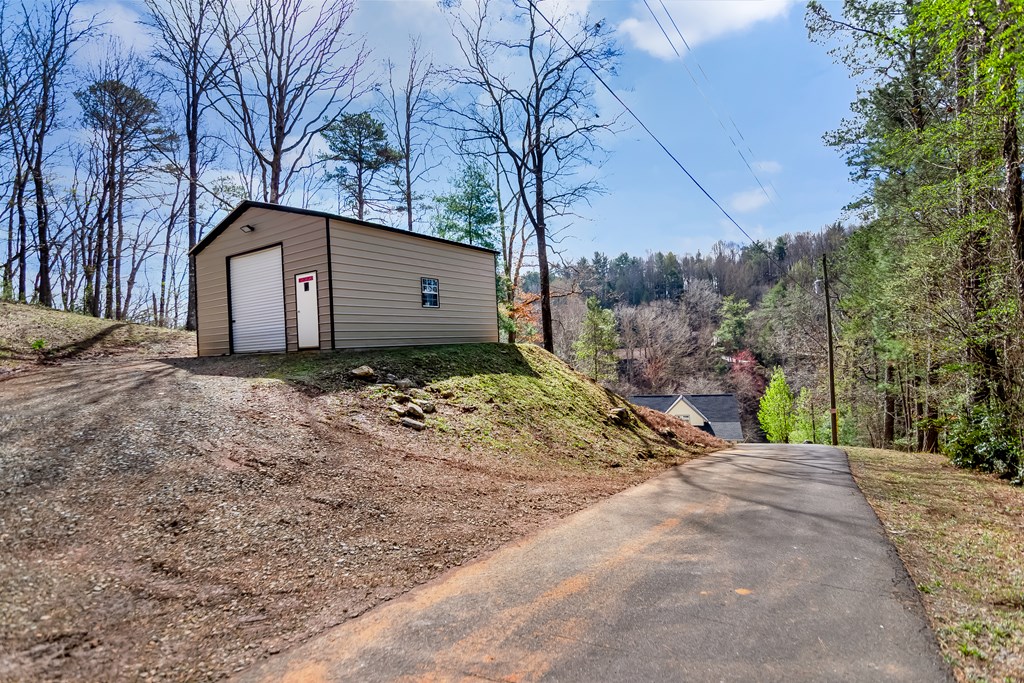 105 Riveredge Drive