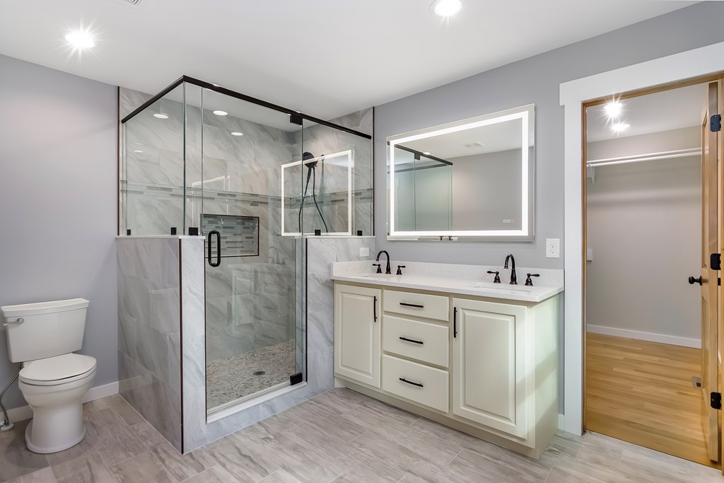 105 Riveredge Drive