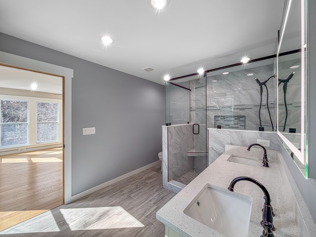 105 Riveredge Drive