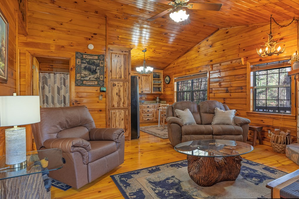 216 Pig Trail