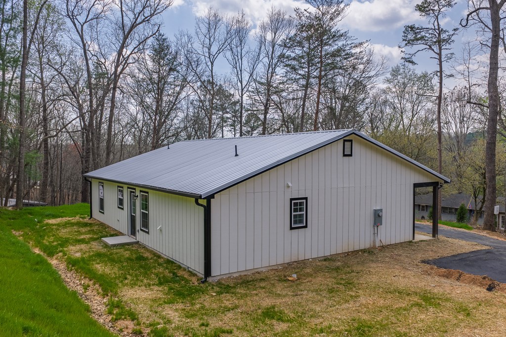 81 Loper Lane