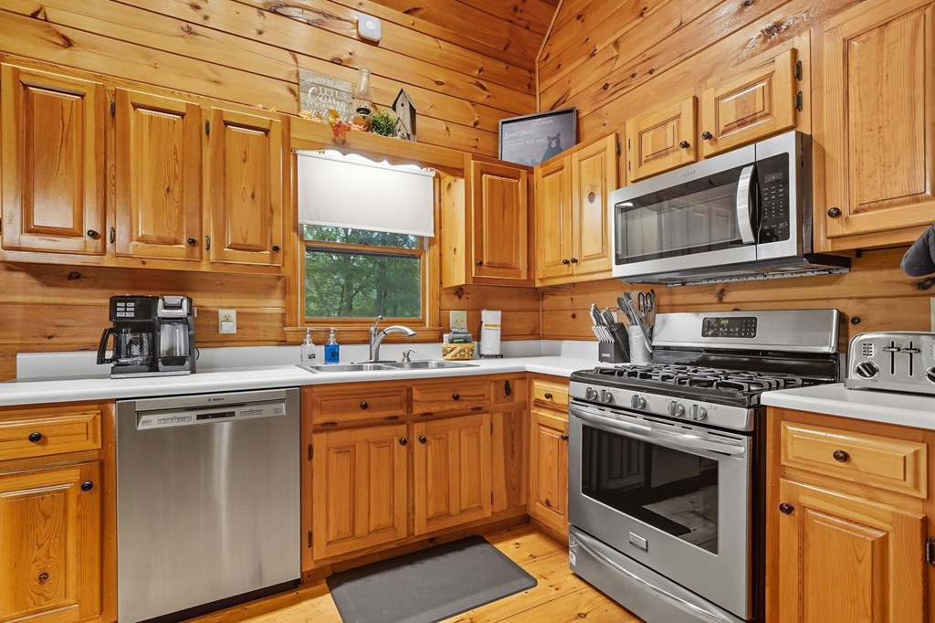 330 Skyview Drive