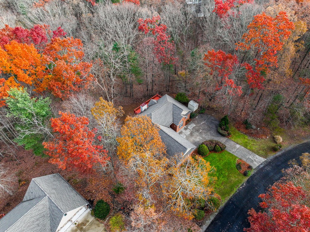 82 Thornwood Court