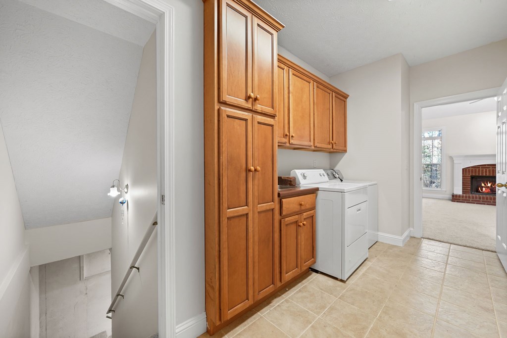 82 Thornwood Court