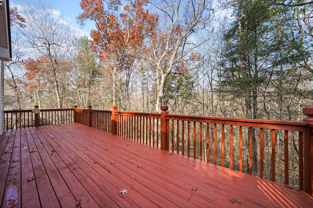 82 Thornwood Court
