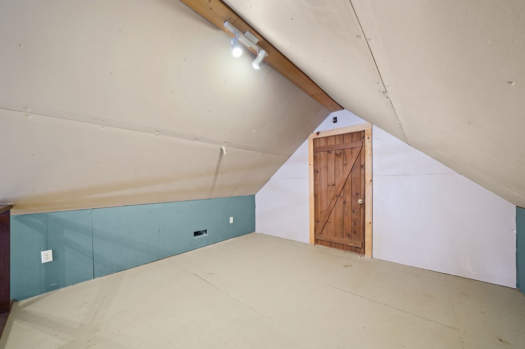 82 Thornwood Court