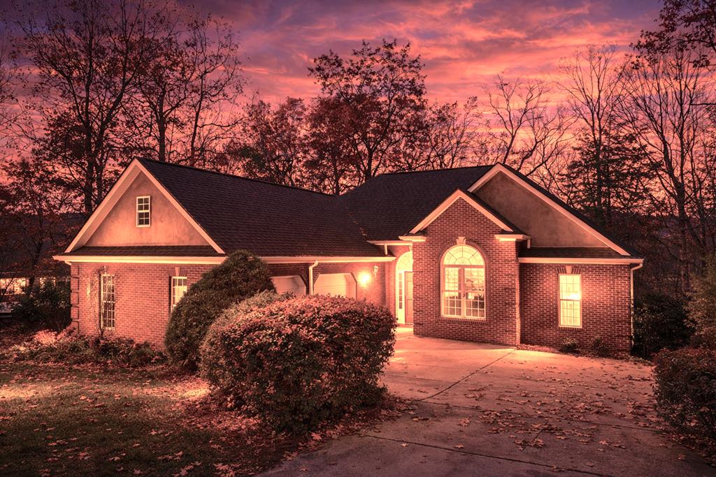 82 Thornwood Court