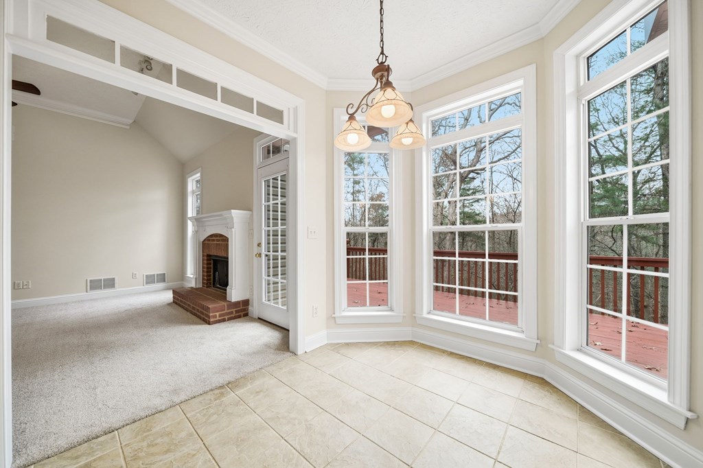 82 Thornwood Court