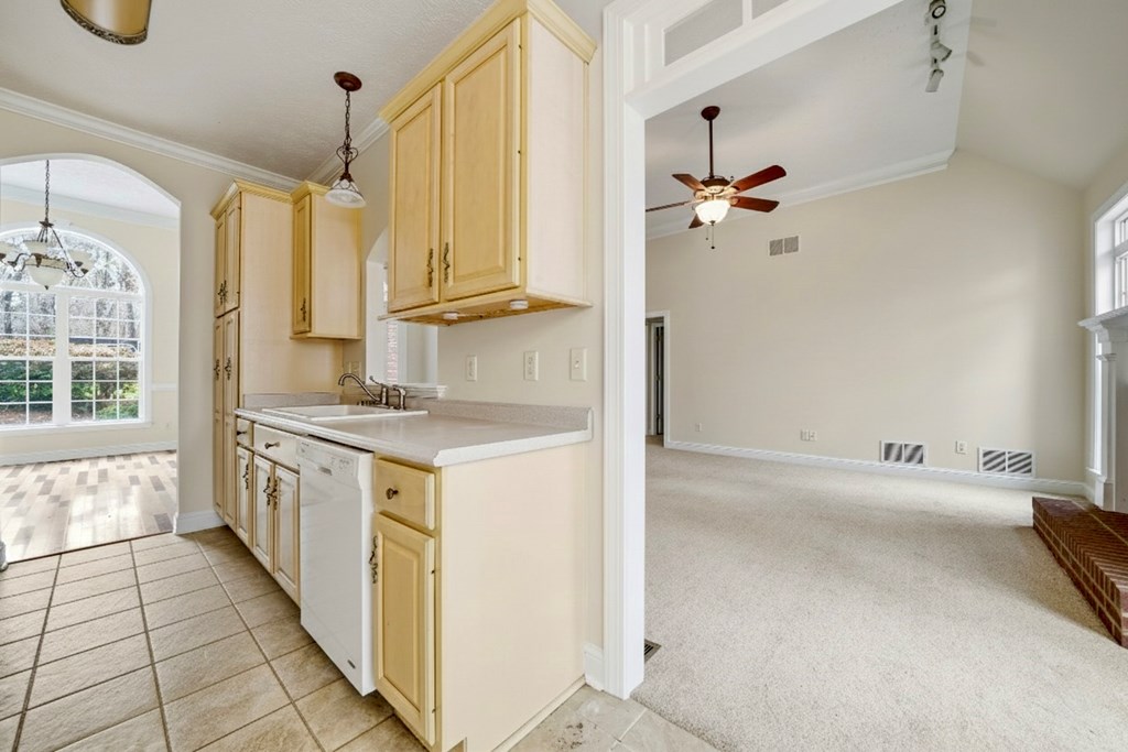 82 Thornwood Court
