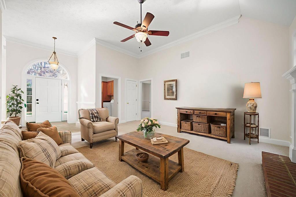 82 Thornwood Court
