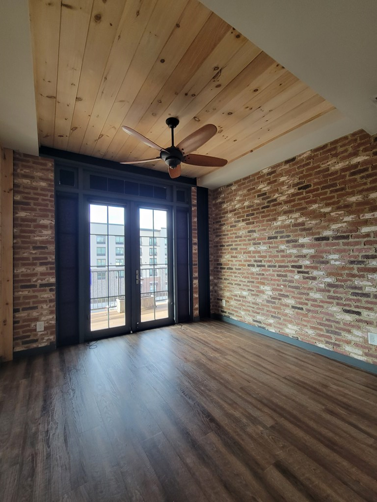 550 East Main Street #2