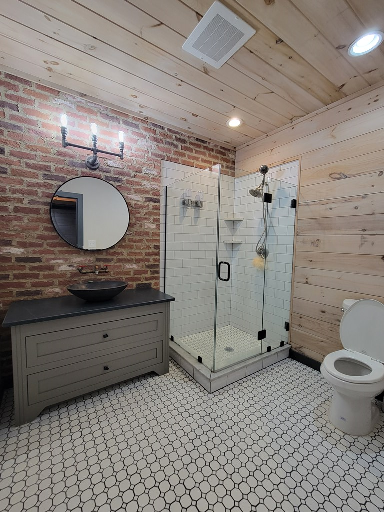 550 East Main Street #2