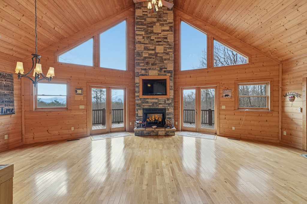 97 Fox Mountain Crossin