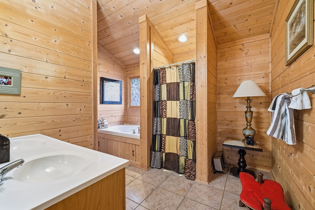 97 Fox Mountain Crossin