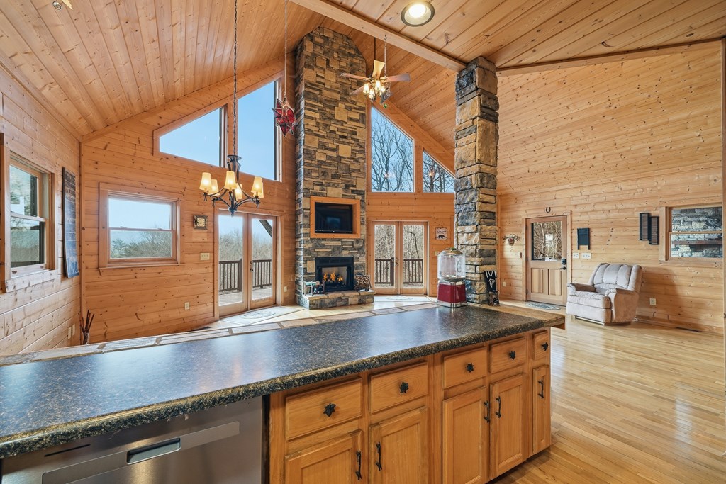 97 Fox Mountain Crossin