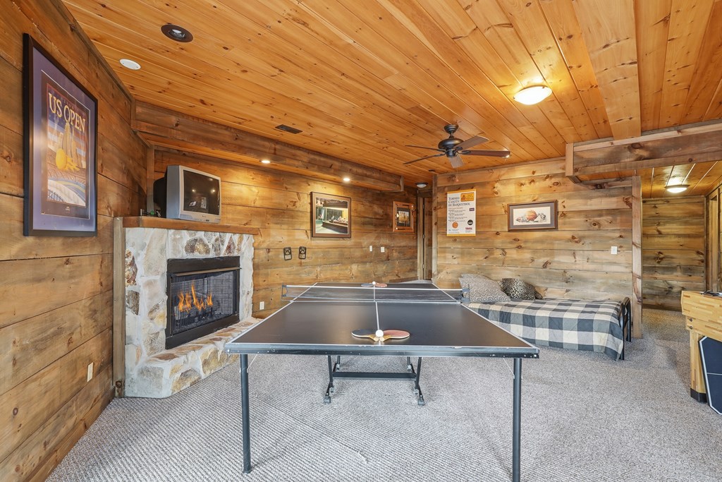 97 Fox Mountain Crossin