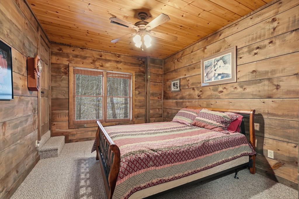 97 Fox Mountain Crossin