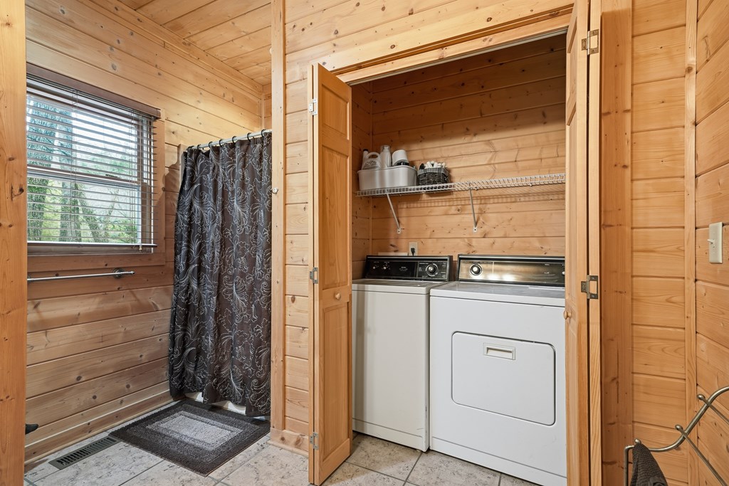 97 Fox Mountain Crossin