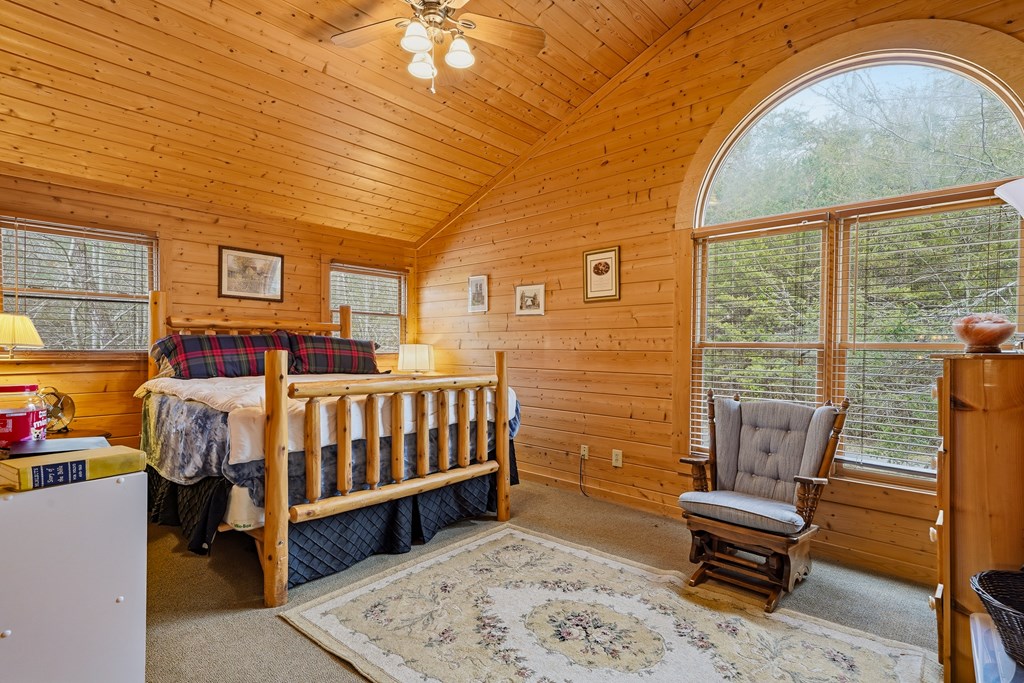 97 Fox Mountain Crossin