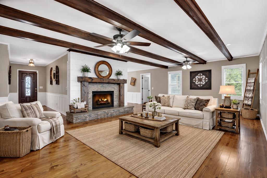 927 Hefner Lake Road