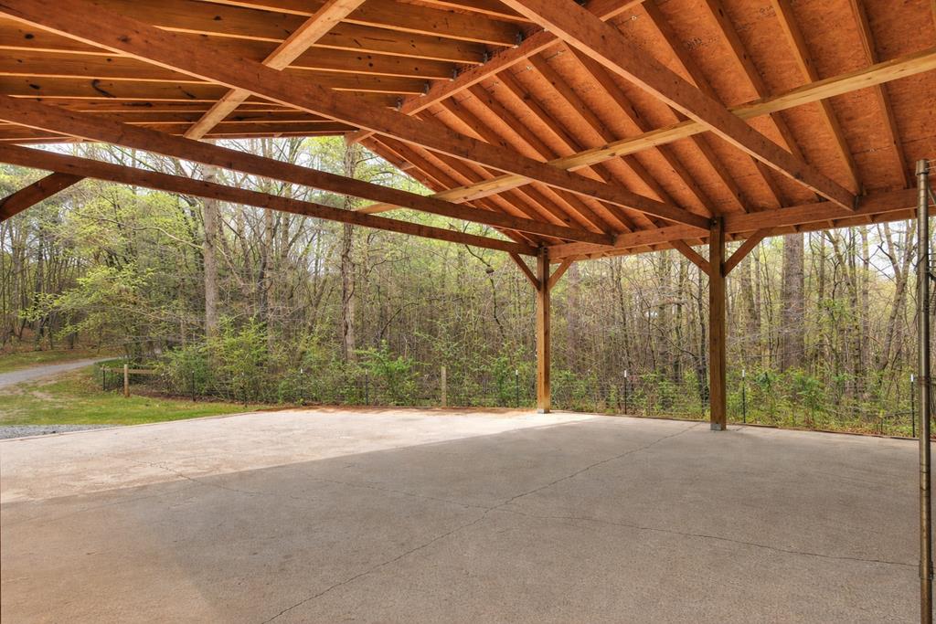 927 Hefner Lake Road