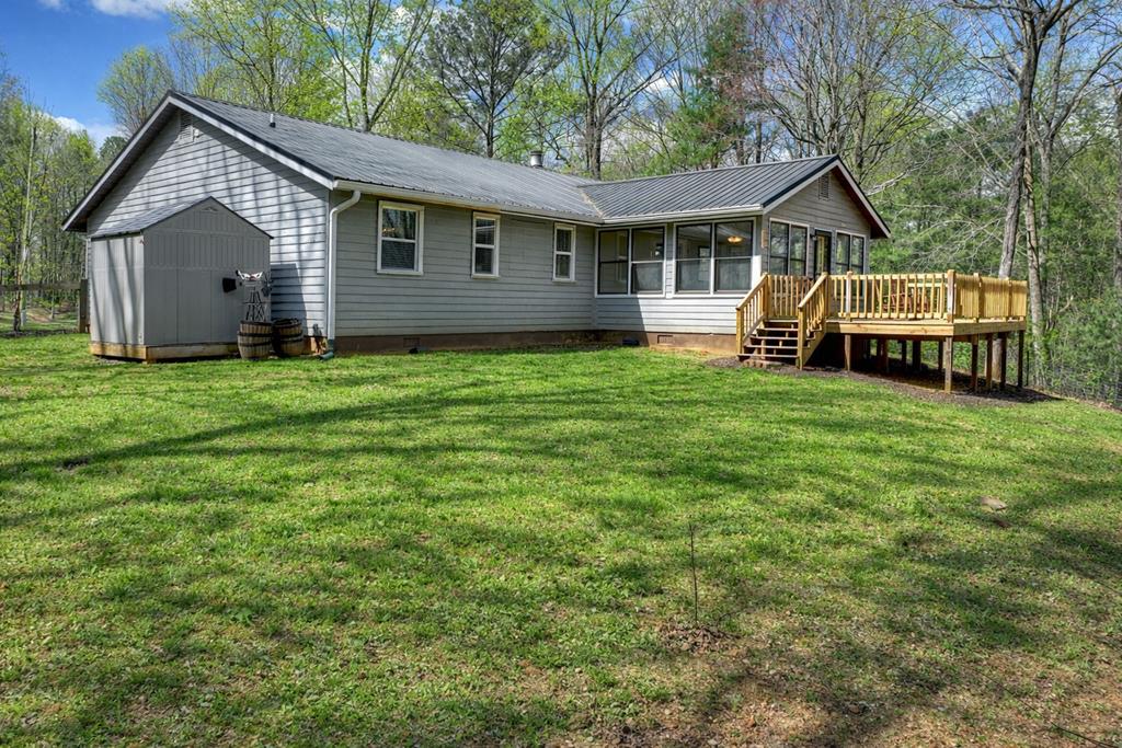 927 Hefner Lake Road