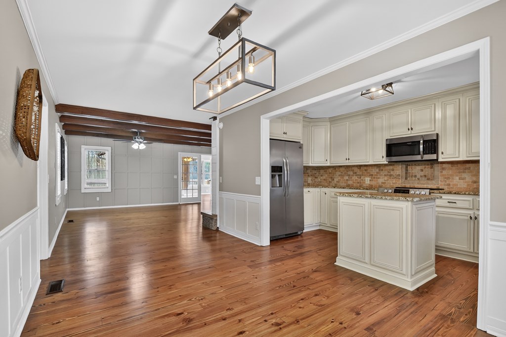 927 Hefner Lake Road